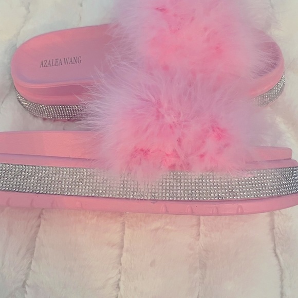 SALE !  PINK AZALEA WANG FUR SLIDES WITH RHINESTONE 10 - Picture 2 of 5
